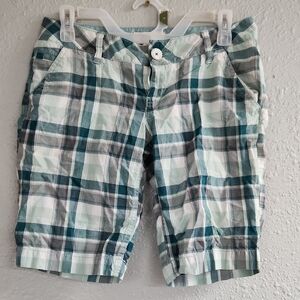 SO Men's Plaid Shorts in Green and Gray